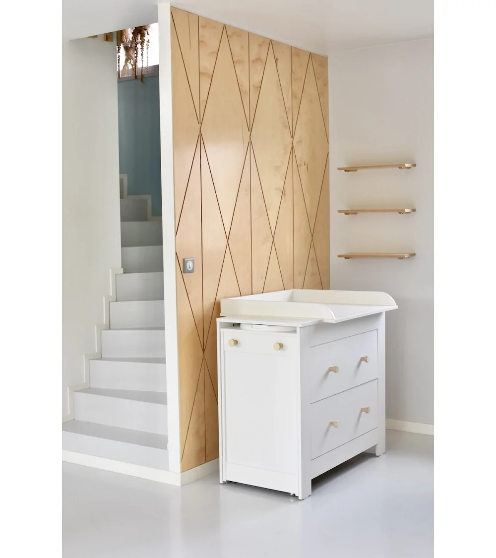 Kanal changing table store dresser