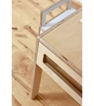 scrivania per bambini in legno con ripiano FLEX Comfy realizzata in multistrato di betulla di NUKI