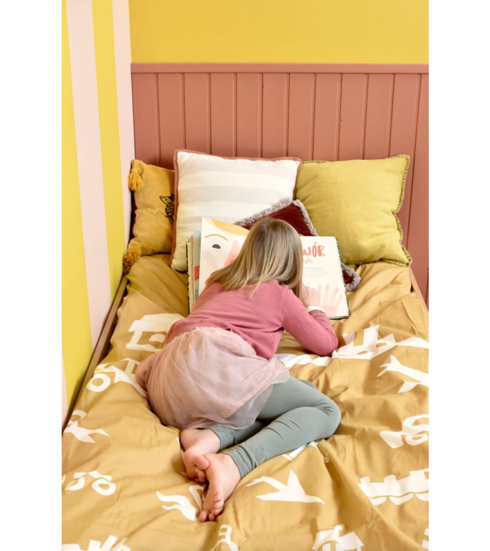 Wooden bed DREAM Light. Single bed in the Scandinavian style.