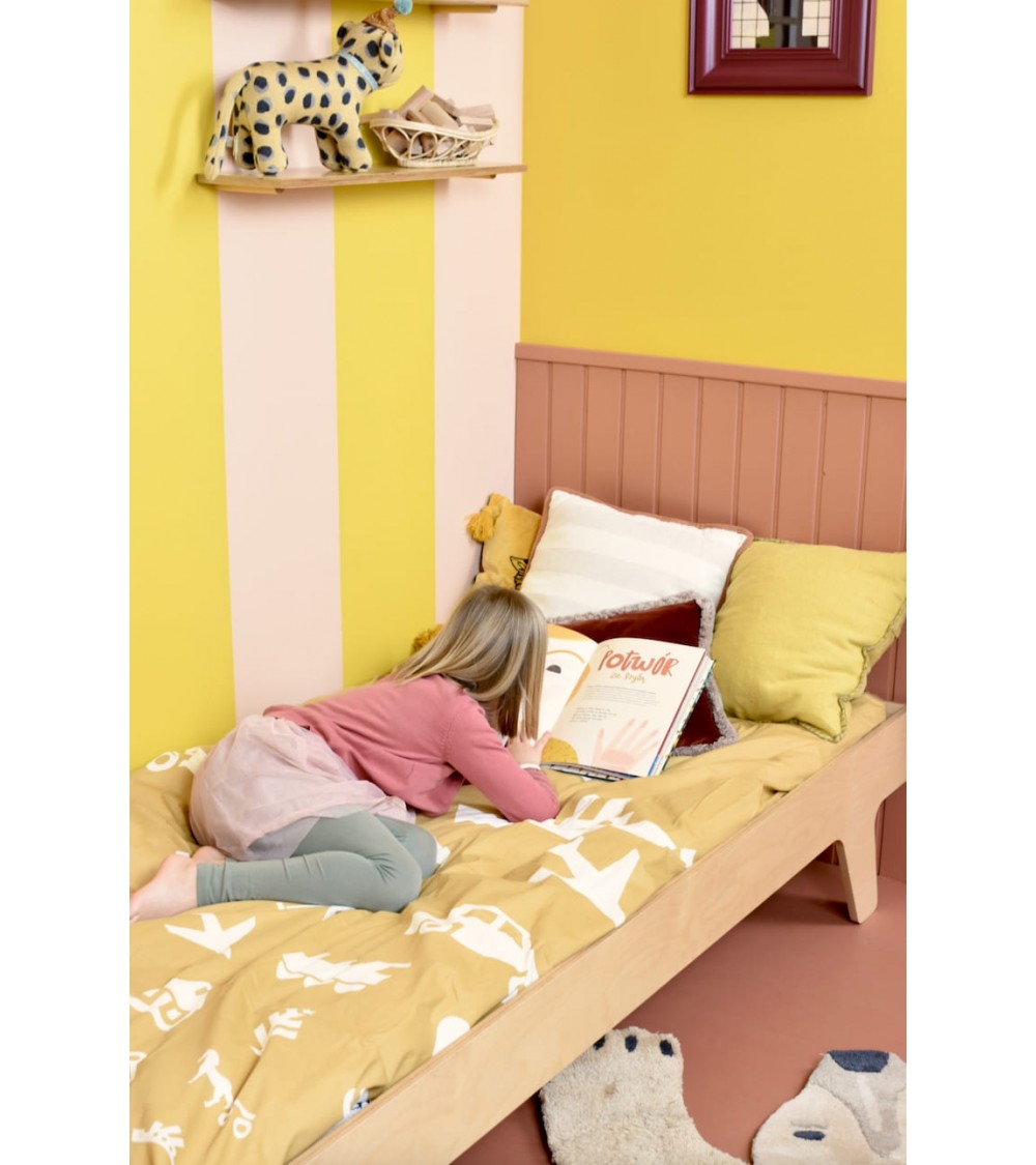 Wooden bed DREAM Light. Single bed in the Scandinavian style.