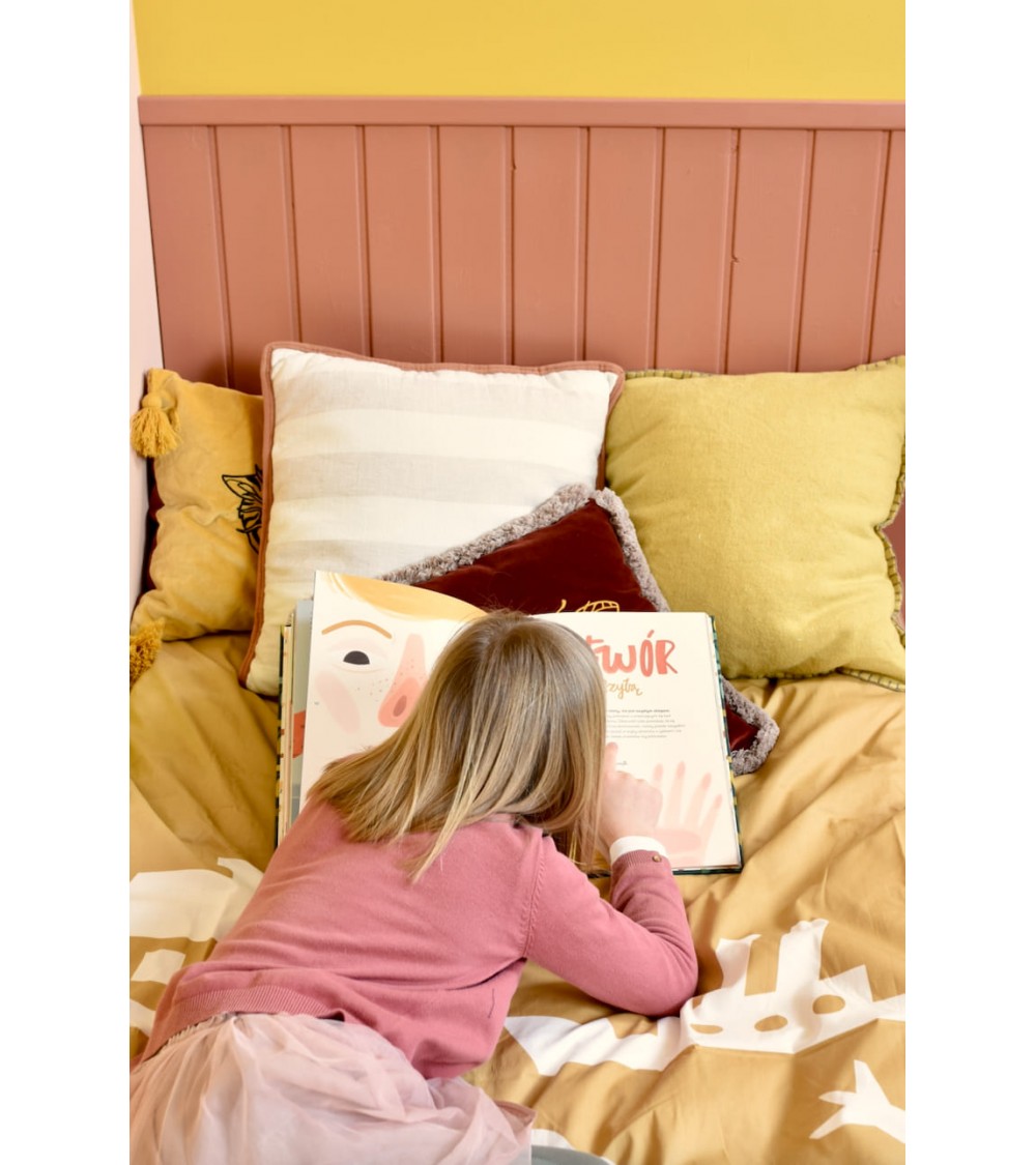 Wooden bed DREAM Light. Single bed in the Scandinavian style.